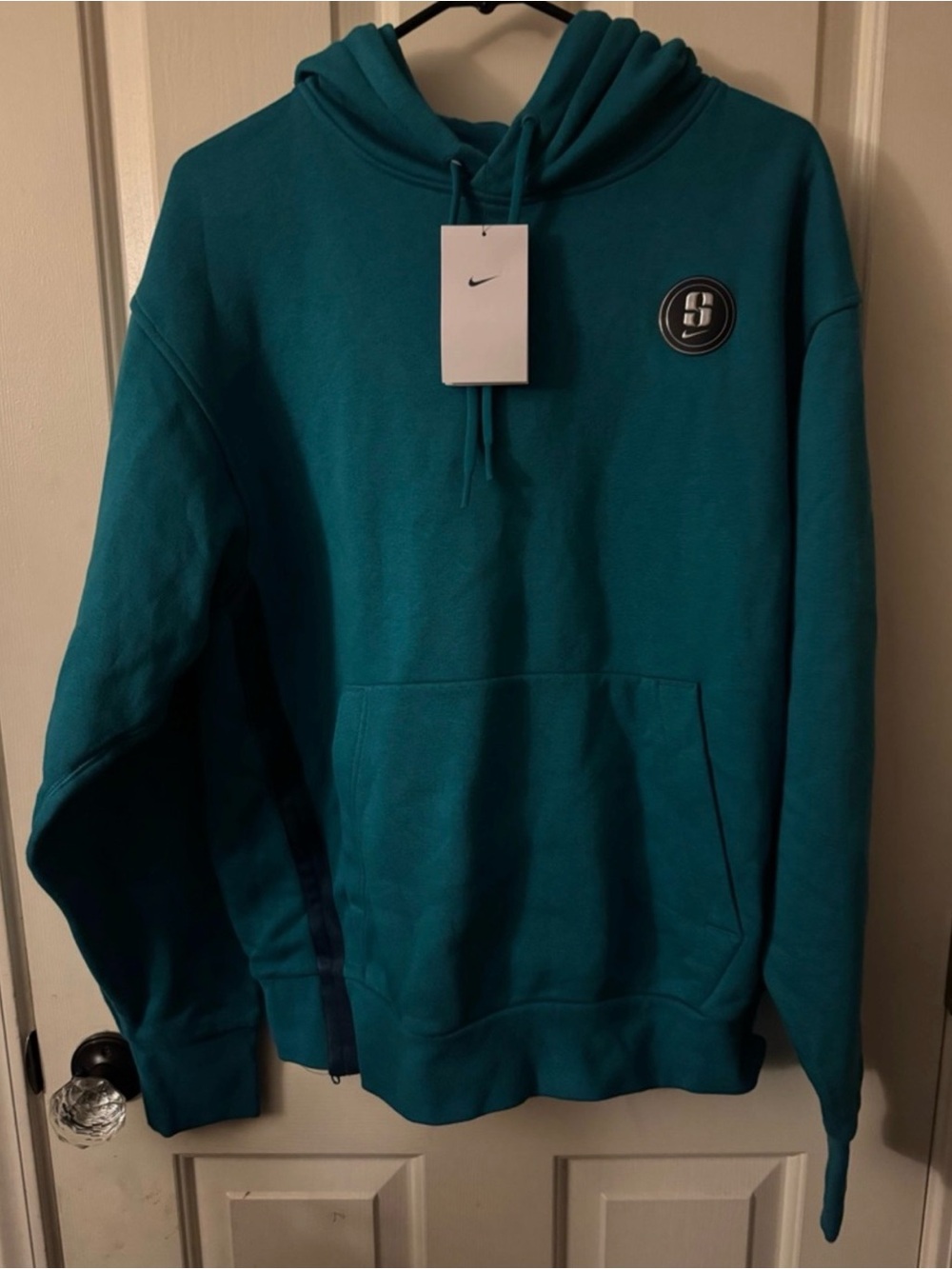 Nike Teal Pullover Hoodie with Black Accent - Men's Hooded Sweatshirt